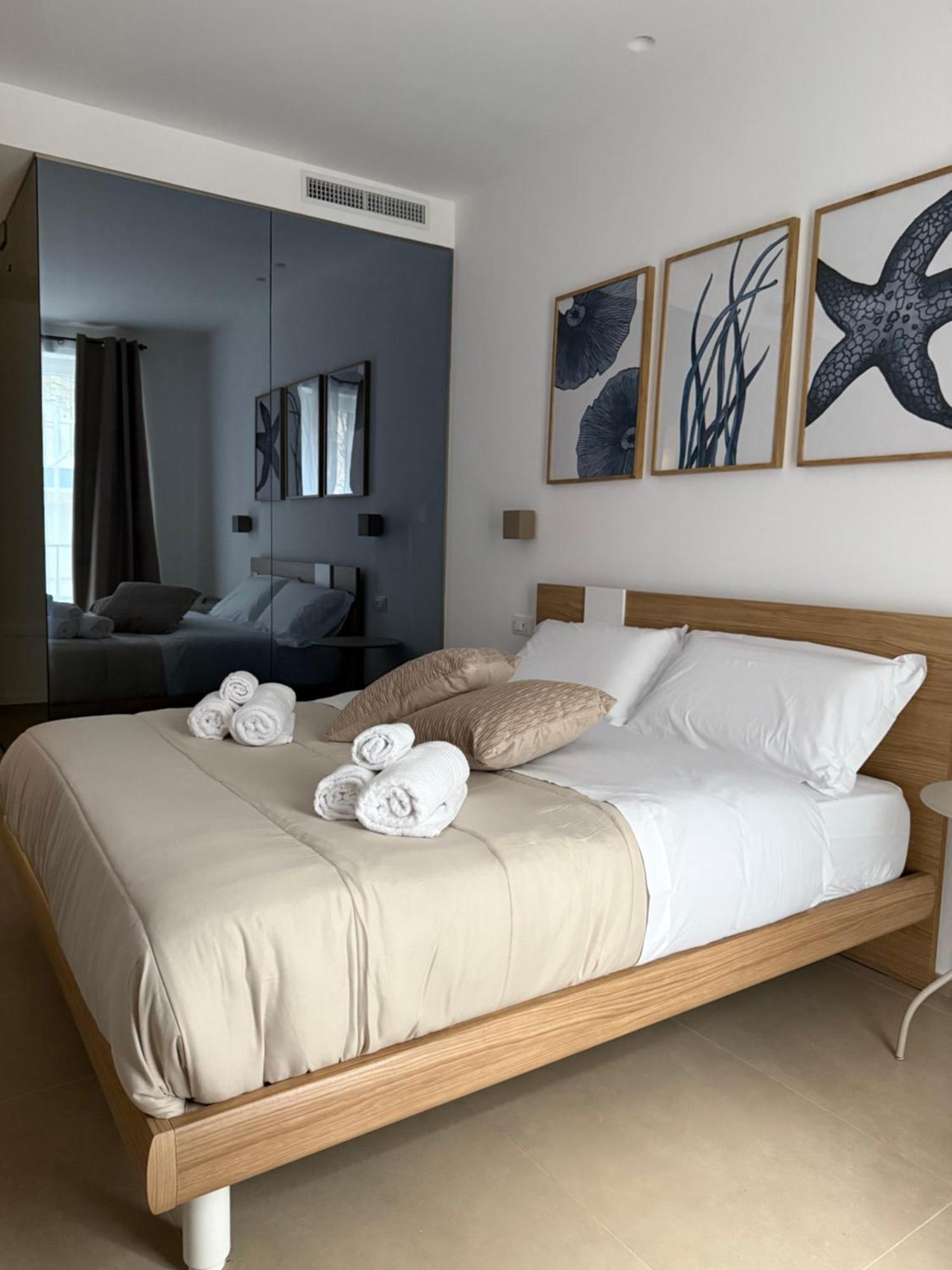 Santa Rosalia Suites 巴勒莫 外观 照片