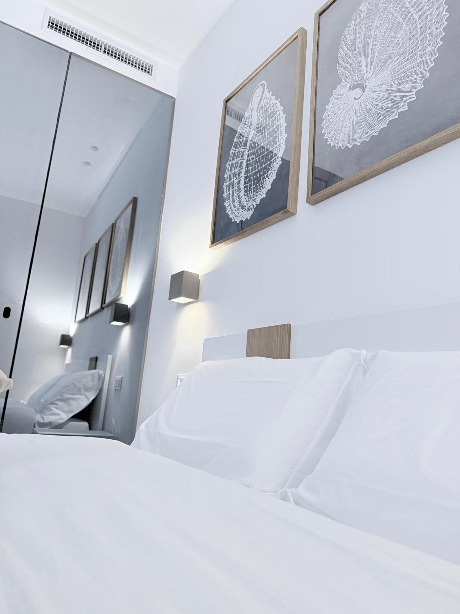 Santa Rosalia Suites 巴勒莫 外观 照片