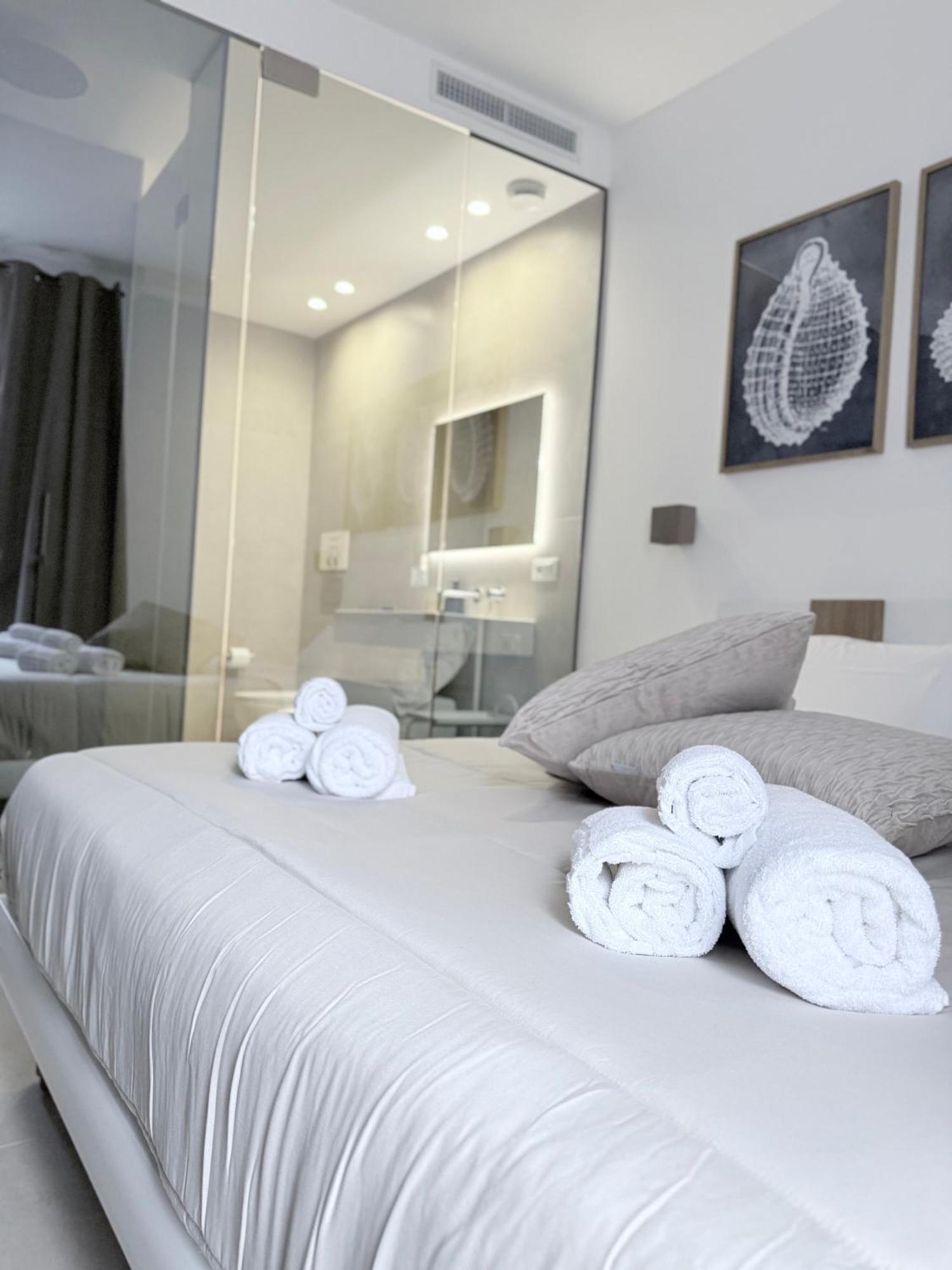 Santa Rosalia Suites 巴勒莫 外观 照片