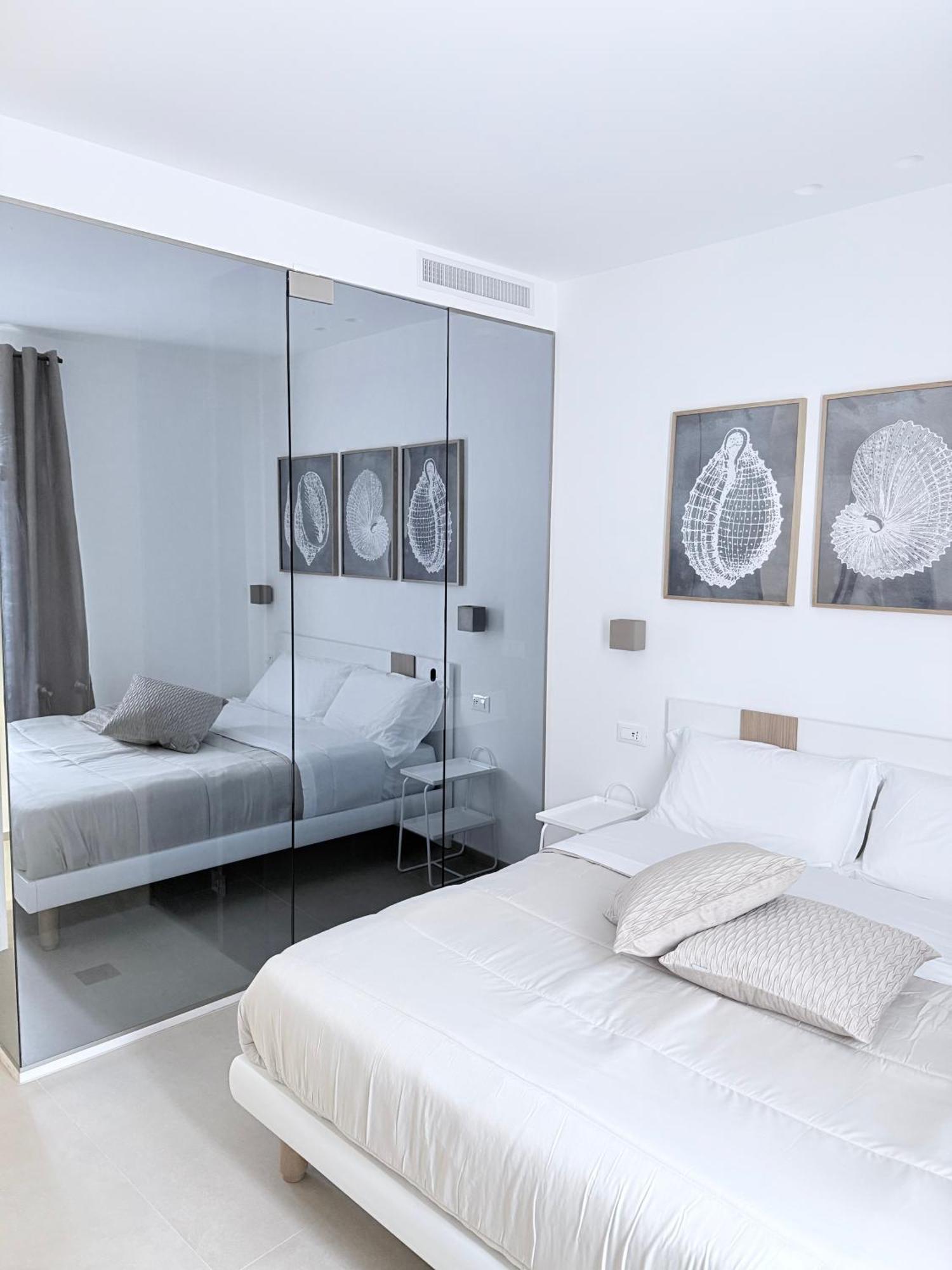 Santa Rosalia Suites 巴勒莫 外观 照片